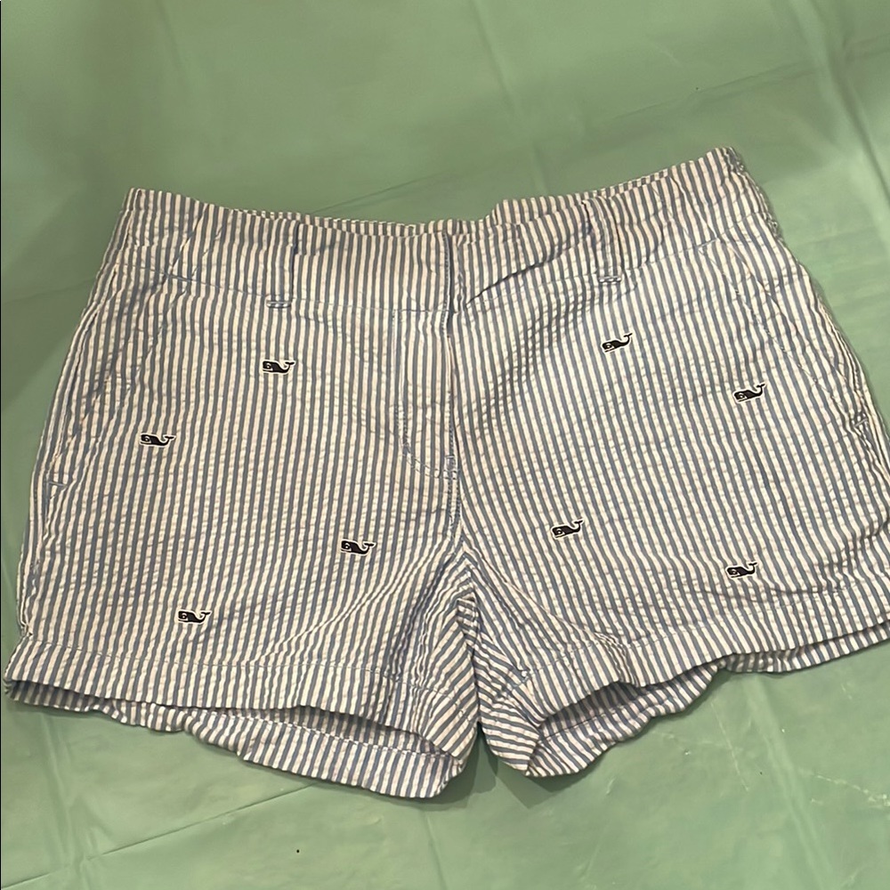 Striped Blue and White Women's Shorts Vineyard Vines 6